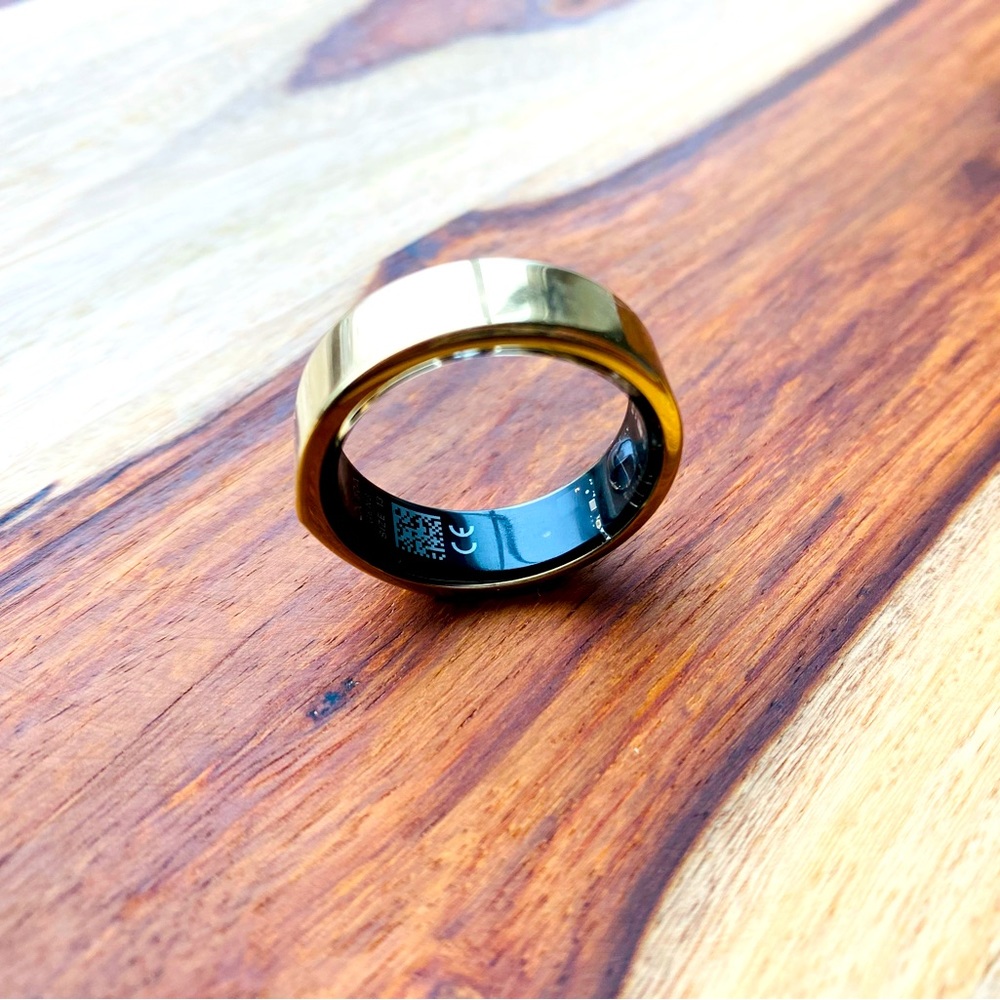 Gen 3 gold OURA ring heritage size 13 oūra ring generation 3 with charger